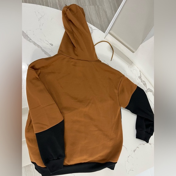 Womens SHEIN Colorblock hoodie size L, Camel and black color - Picture 3 of 3